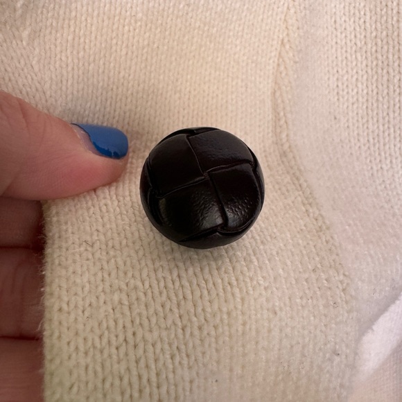 Isaac Mizrahi for Target Cream Shawl Collar Cardigan - Picture 2 of 5